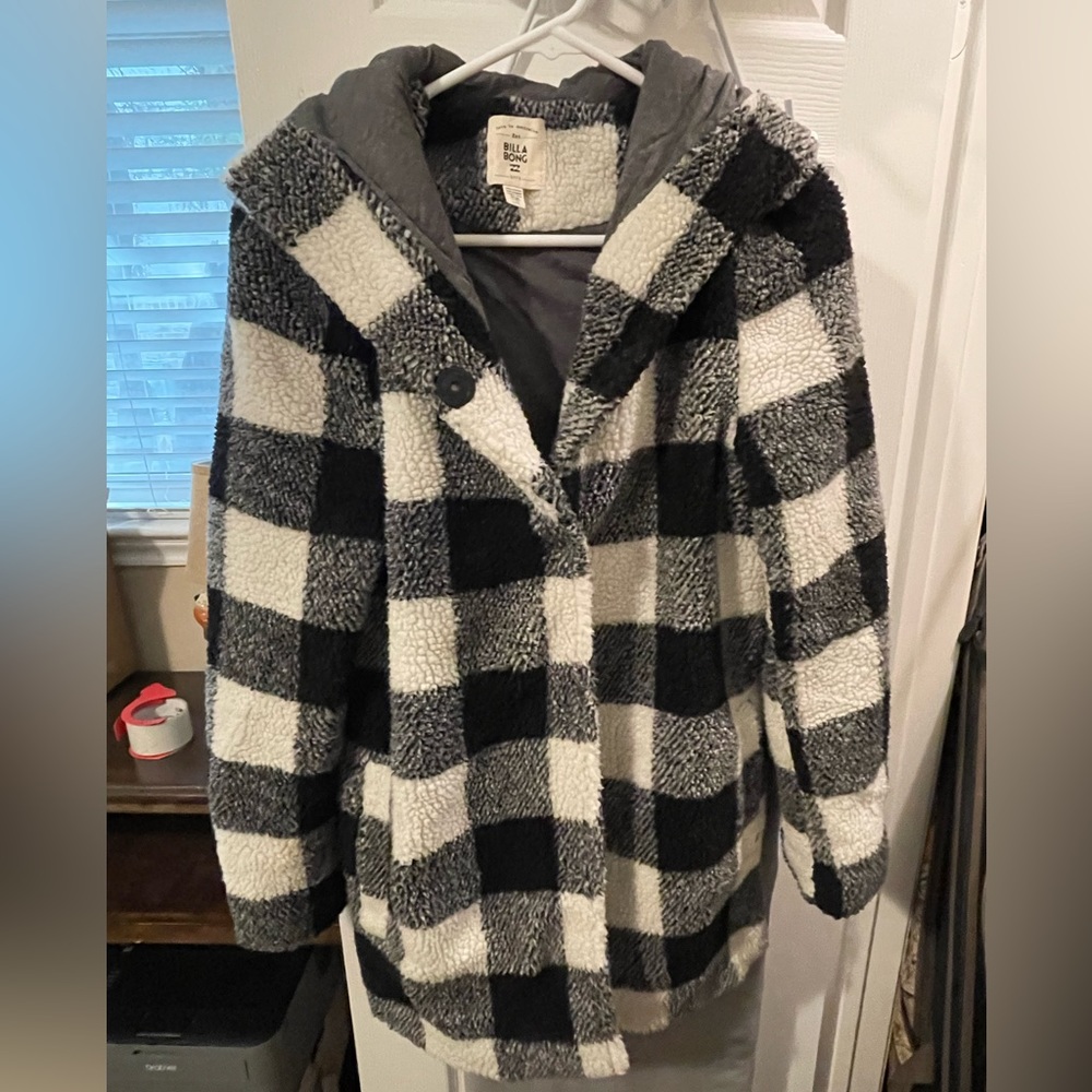 Billabong white and black checkered coat size large